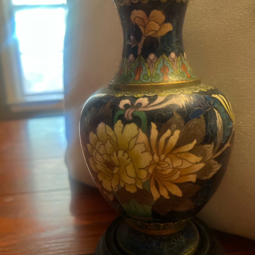 Intricate Floral Vase with Gold and Blue Accents